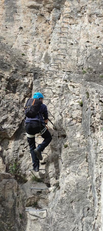 Hotel Rio Escabas, Serrania De Cuenca Cañamares Eksteriør bilde